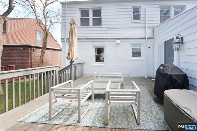 5-18 6th Street, Fair Lawn, NJ 07410