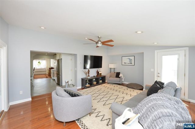 5-18 6th Street, Fair Lawn, NJ 07410