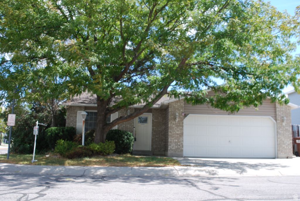 2917 S FLAIR ST, West Valley City, UT 84120 — photo 2