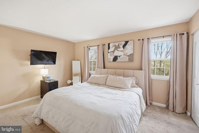 14835 EMBERDALE DR, Woodbridge, VA 22193