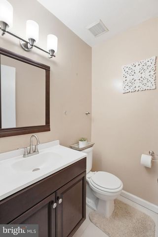 14835 EMBERDALE DR, Woodbridge, VA 22193