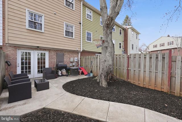 14835 EMBERDALE DR, Woodbridge, VA 22193