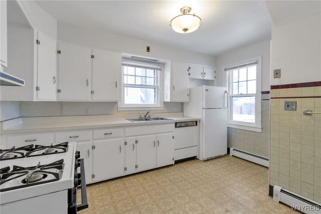 110 Moulton Avenue, Tonawanda, NY 14223