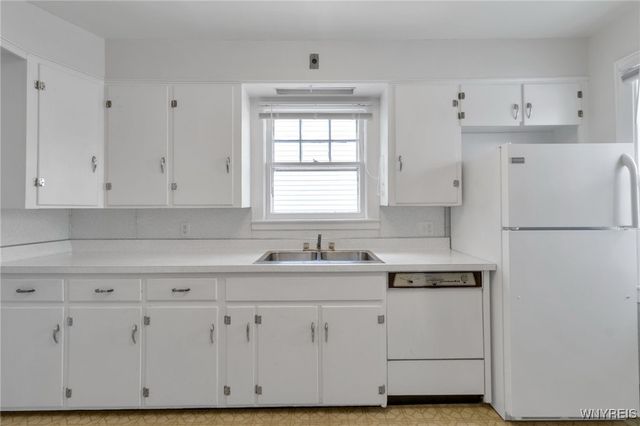 110 Moulton Avenue, Tonawanda, NY 14223