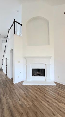 11516 Round Leaf Drive, Fort Worth, TX 76244