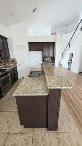 11516 Round Leaf Drive, Fort Worth, TX 76244
