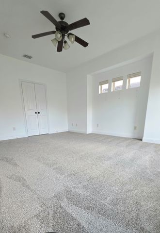 11516 Round Leaf Drive, Fort Worth, TX 76244