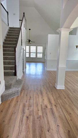 11516 Round Leaf Drive, Fort Worth, TX 76244