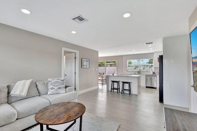 9518 Keating Drive, Palm Beach Gardens, FL 33410