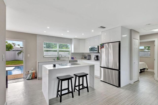 9518 Keating Drive, Palm Beach Gardens, FL 33410