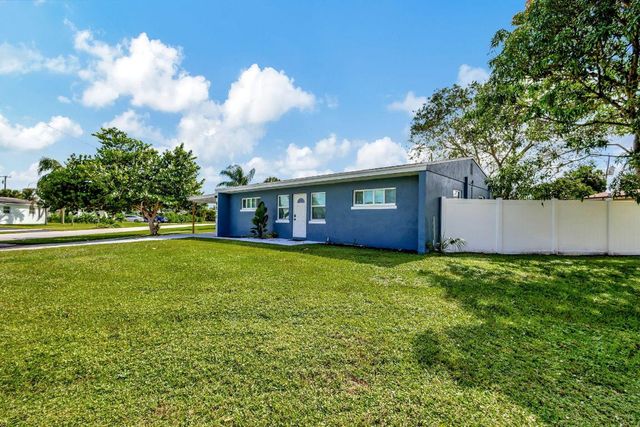 9518 Keating Drive, Palm Beach Gardens, FL 33410