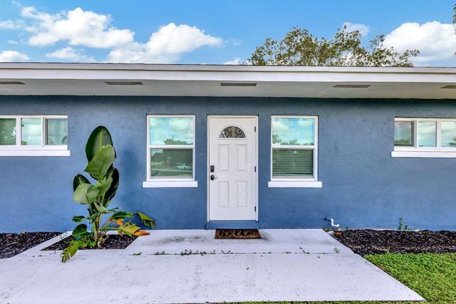 9518 Keating Drive, Palm Beach Gardens, FL 33410