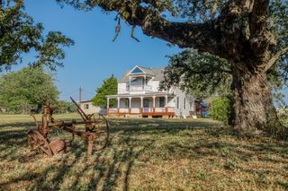 6346 Sand Rock Road, La Grange, TX 78945