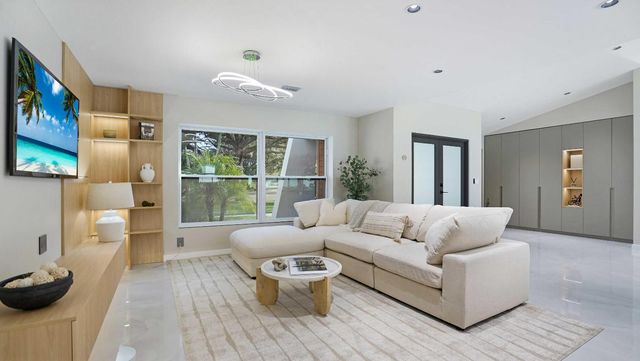 3029 NW 26th Avenue, Boca Raton, FL 33434