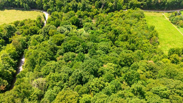 713 Preston Baggett Rd, Cumberland City, TN 37050