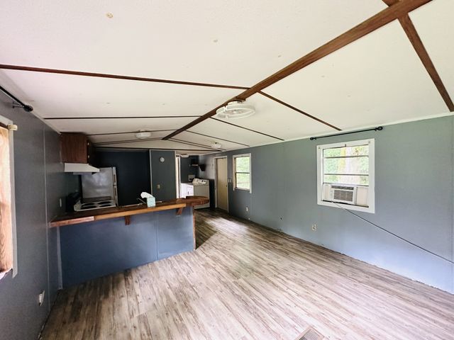 713 Preston Baggett Rd, Cumberland City, TN 37050