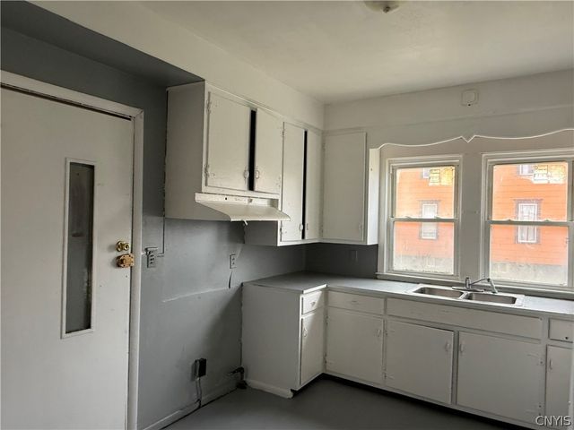 509 Hudson Street 11, Syracuse, NY 13207