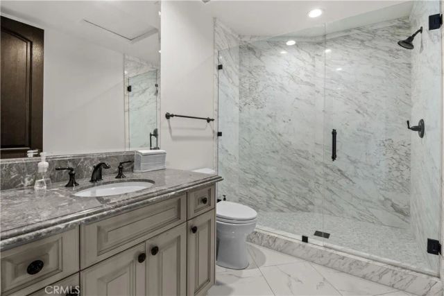 1210 Chantilly, Los Angeles, CA 90077