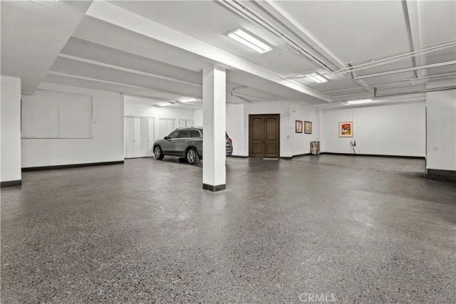 1210 Chantilly, Los Angeles, CA 90077