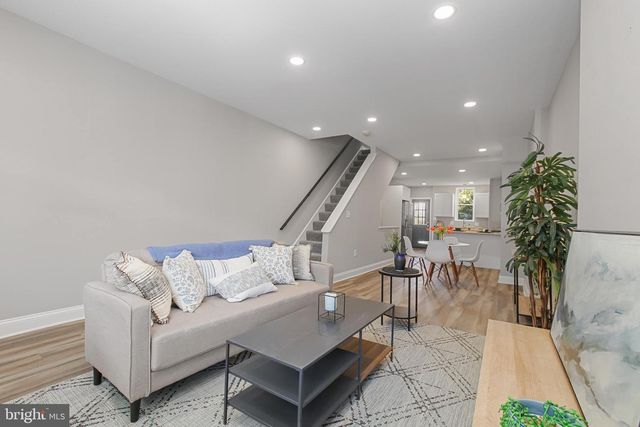 2712 W MOSHER ST, Baltimore, MD 21216