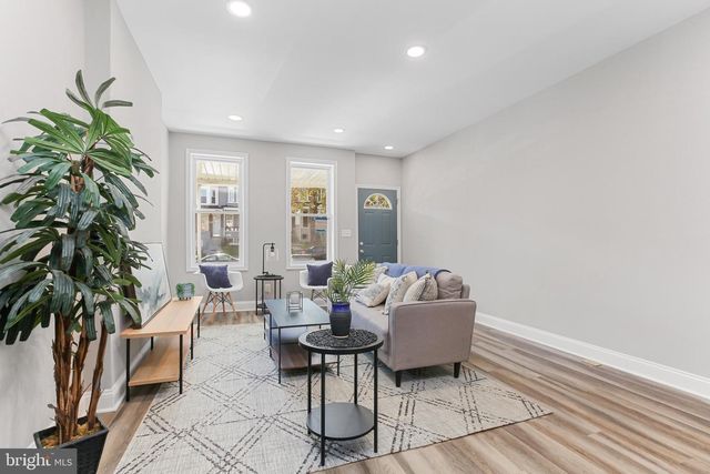 2712 W MOSHER ST, Baltimore, MD 21216