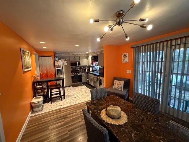 117 Silver St, Agawam, MA 01001