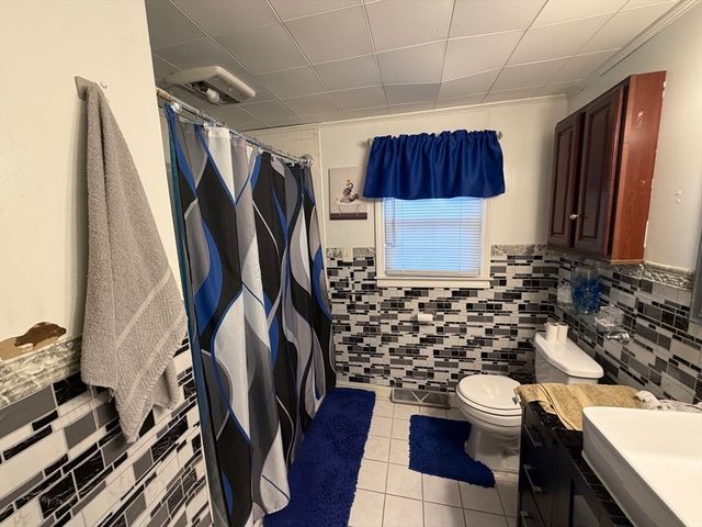 117 Silver St, Agawam, MA 01001