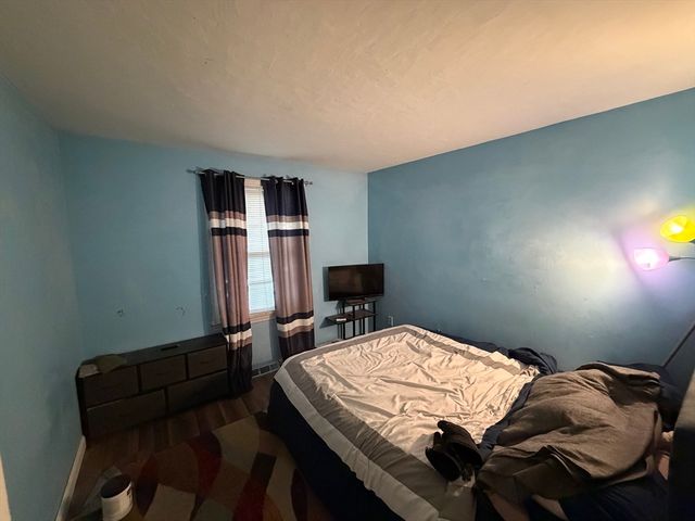 117 Silver St, Agawam, MA 01001