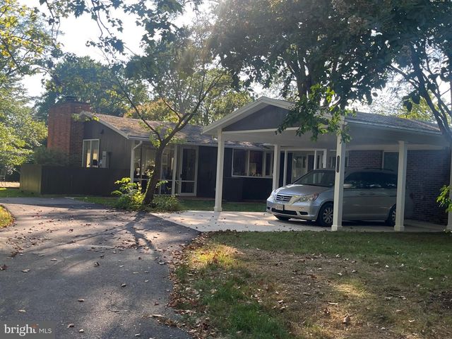 2217 MARTHA'S RD, Alexandria, VA 22307