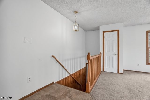 56 Portsmouth Ct 56, Hamburg Boro, NJ 07419
