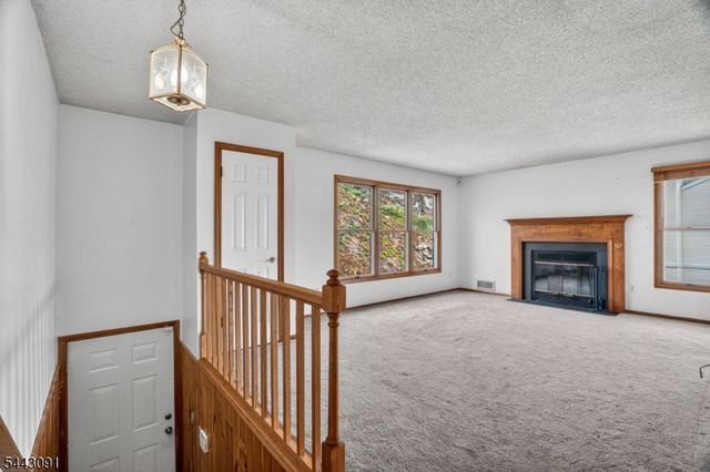 56 Portsmouth Ct 56, Hamburg Boro, NJ 07419