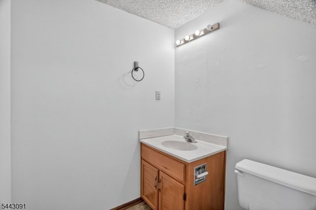 56 Portsmouth Ct 56, Hamburg Boro, NJ 07419