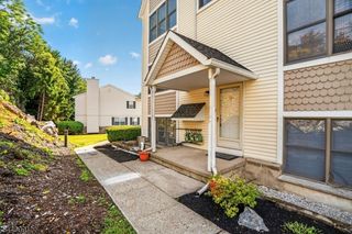 56 Portsmouth Ct 56, Hamburg Boro, NJ 07419
