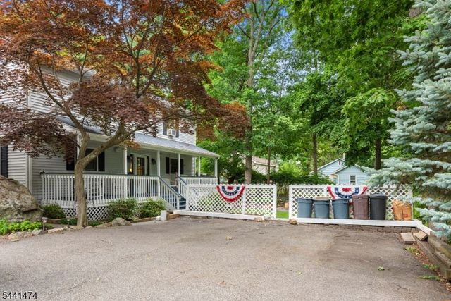 136 Jefferson Trl, Hopatcong Boro, NJ 07843