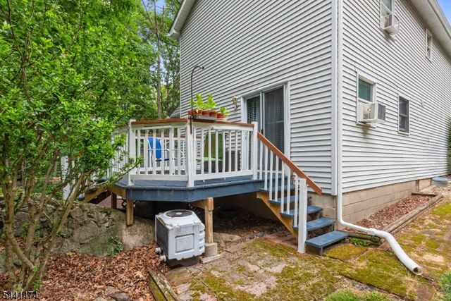 136 Jefferson Trl, Hopatcong Boro, NJ 07843