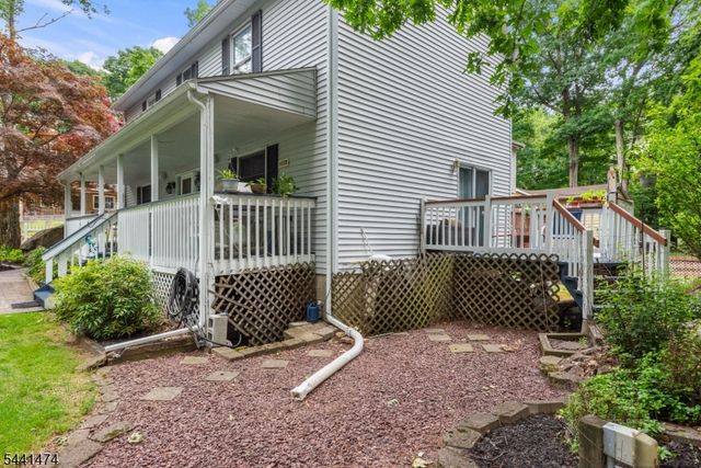 136 Jefferson Trl, Hopatcong Boro, NJ 07843