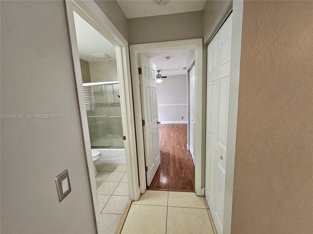 4232 Mahogany Ridge Dr, Weston, FL 33331