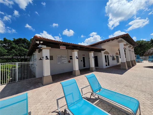 4232 Mahogany Ridge Dr, Weston, FL 33331