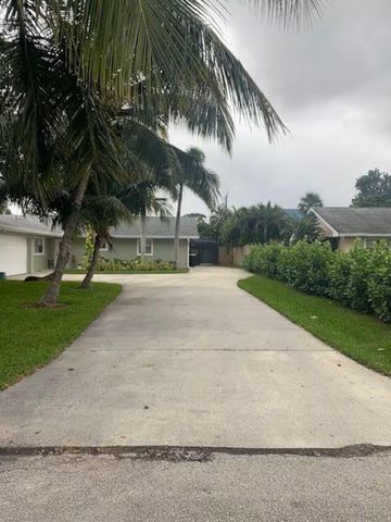 4796 SE Manatee Terrace, Stuart, FL 34997