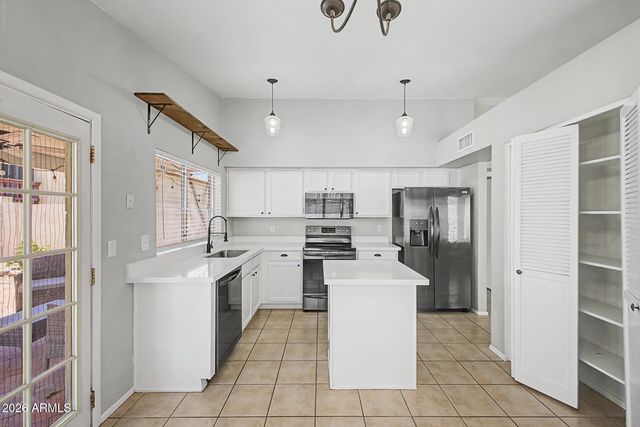 9405 S 45TH Place, Phoenix, AZ 85044