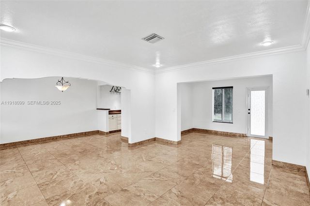 5801 SW 20th St, Miami, FL 33155