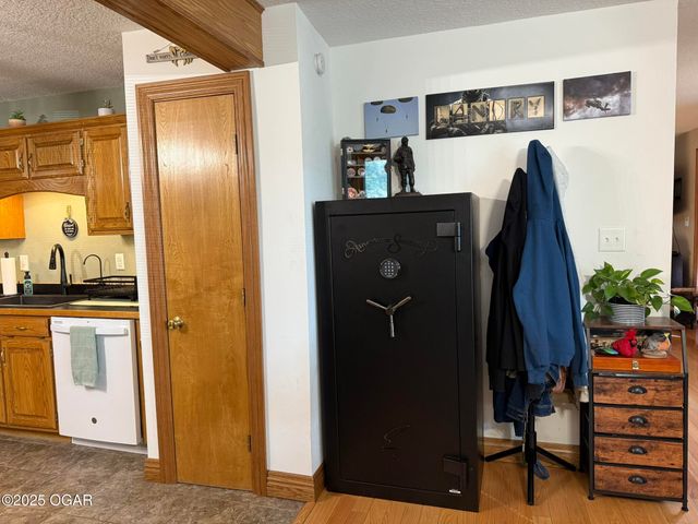 9997 Harmony Road, Carthage, MO 64836