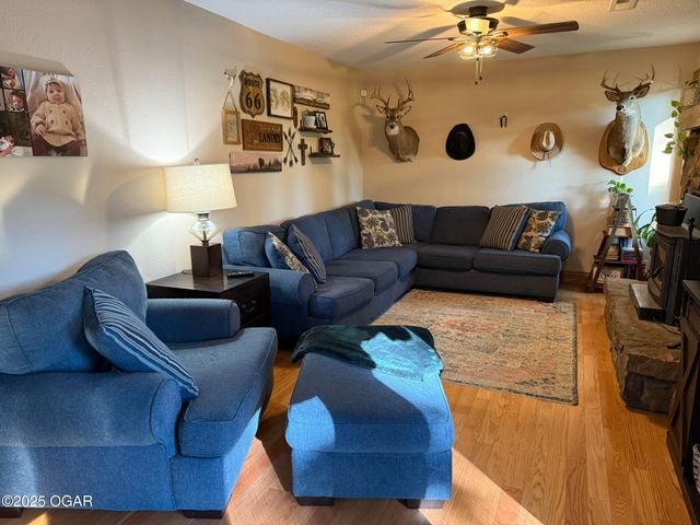 9997 Harmony Road, Carthage, MO 64836