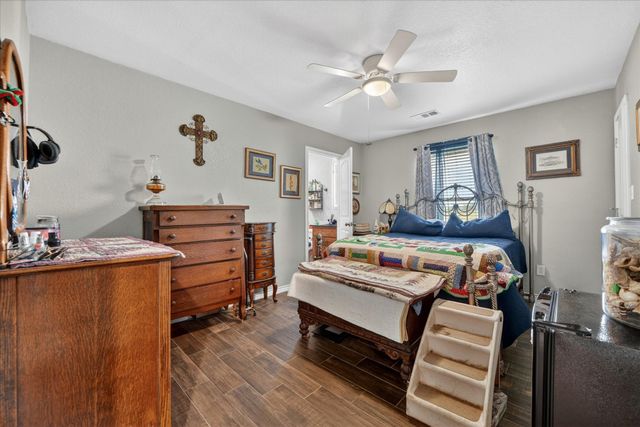 7145 Donald Road, Krum, TX 76249
