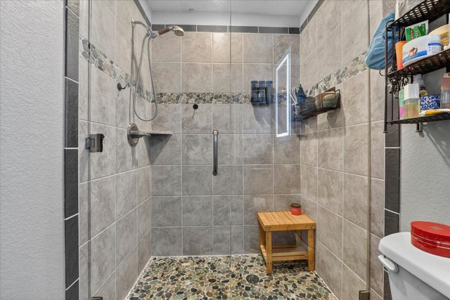 7145 Donald Road, Krum, TX 76249