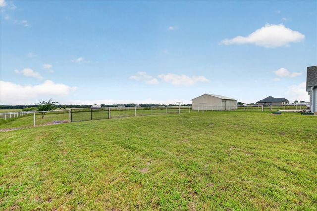 7145 Donald Road, Krum, TX 76249