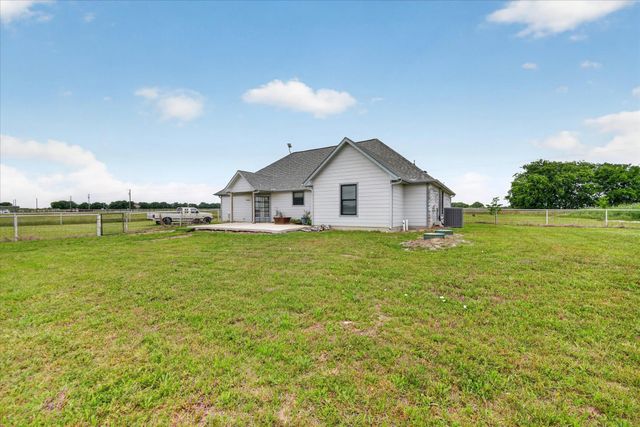 7145 Donald Road, Krum, TX 76249
