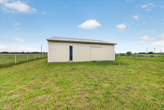 7145 Donald Road, Krum, TX 76249