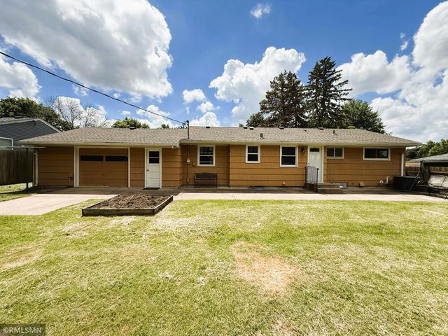 2327 Mayfair Avenue, White Bear Lake, MN 55110