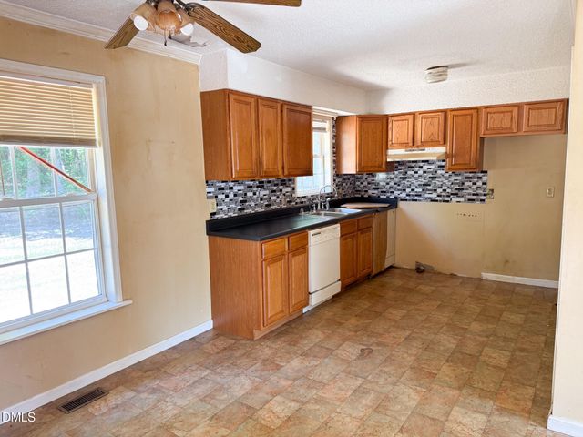 1340 Major Slade Road, Wendell, NC 27591